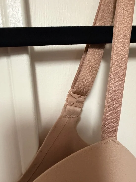 Victoria's Secret Smooth T-Shirt Bra — Nude Blush - Picture 2 of 6